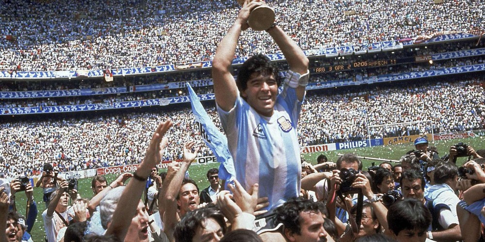 रहेनन प्रख्यात अर्जेन्टिनी फुटबल खेलाडी तथा कोच डियगो म्याराडोना  - मृत्यु को कारण  हृदयाघात
