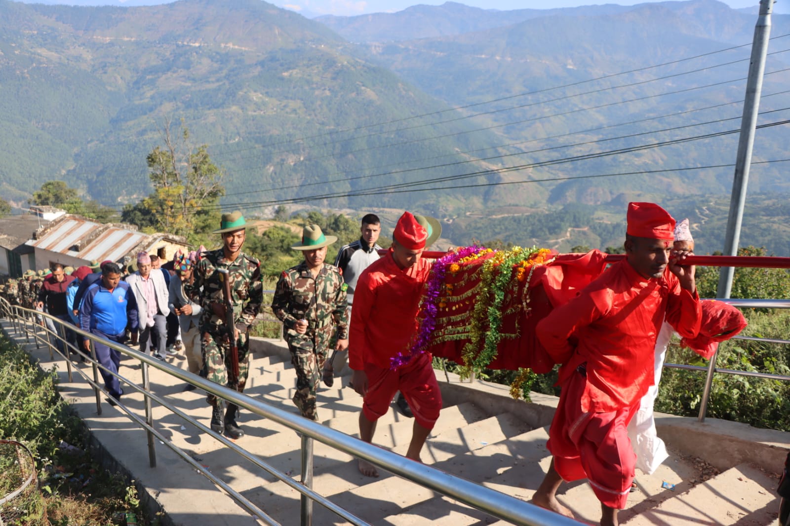 नेपाली सेना श्री गोरख बक्स गण द्वारा अछाम जिल्लामा फुलपाती भित्र्याईयो