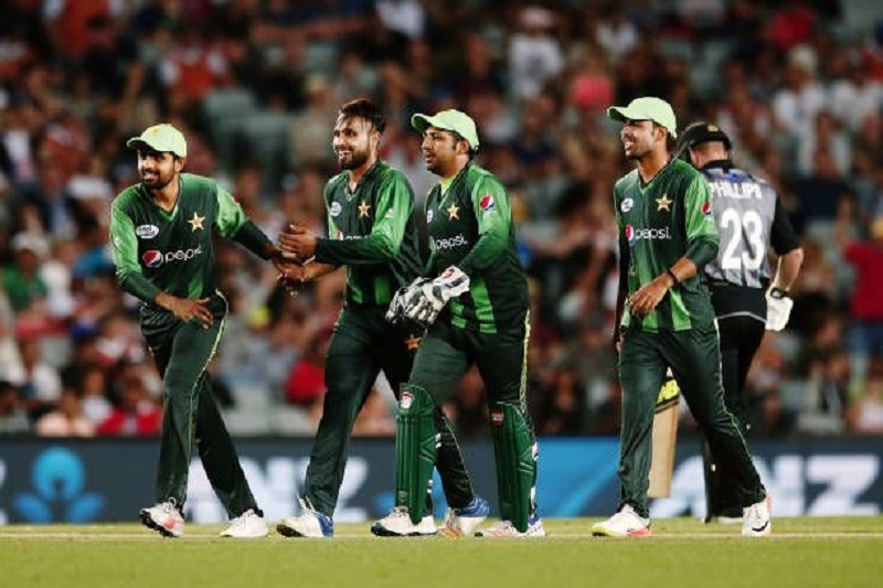 पाकिस्तानको राष्ट्रिय क्रिकेट टोली इंग्ल्याण्ड गयो