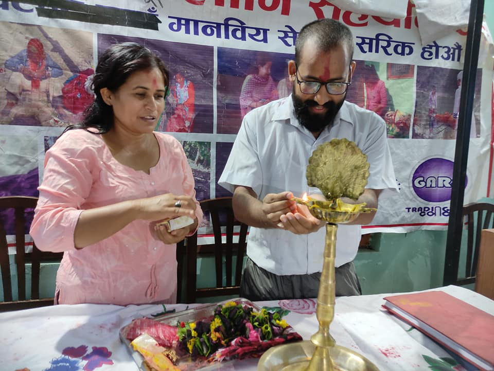 दारी ग्याङ सुदूरपश्चिम प्रदेश संयोजक बोहराद्धारा दृस्टी फाउन्डेसनलाई सहयोग